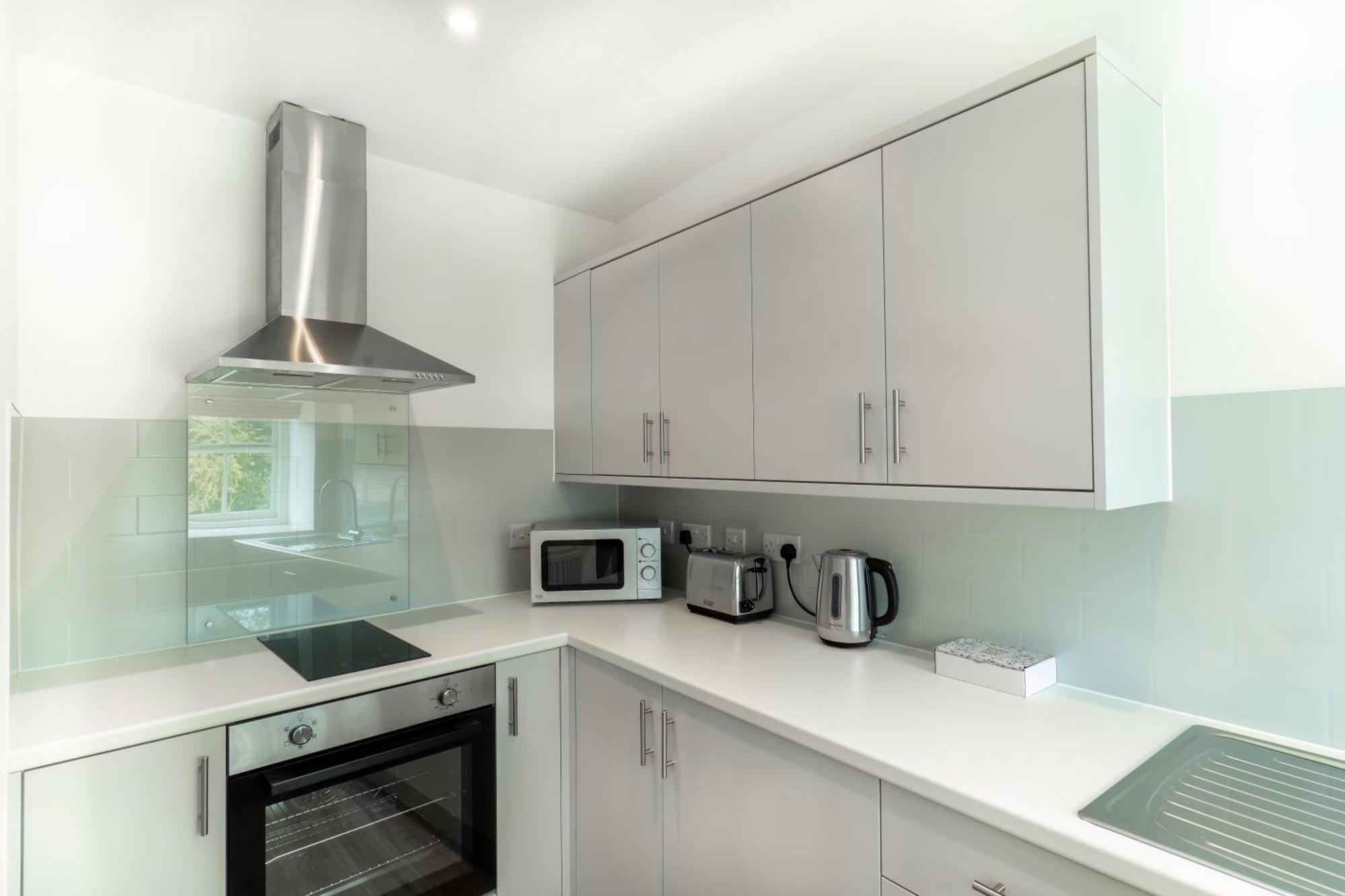 Lonsdale House Boutique Apartments Улверстон Экстерьер фото