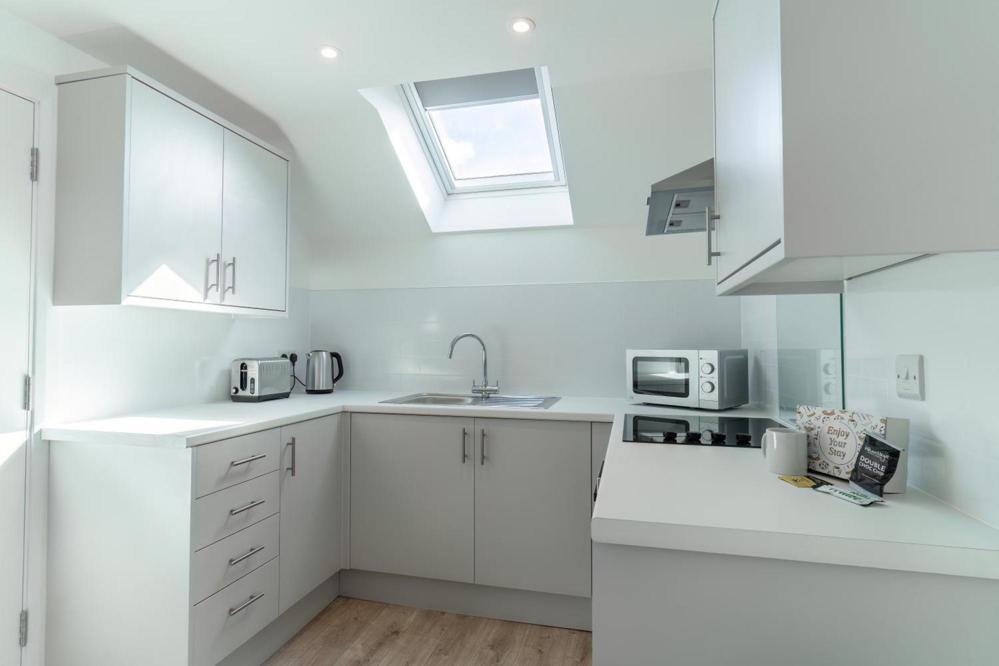 Lonsdale House Boutique Apartments Улверстон Экстерьер фото