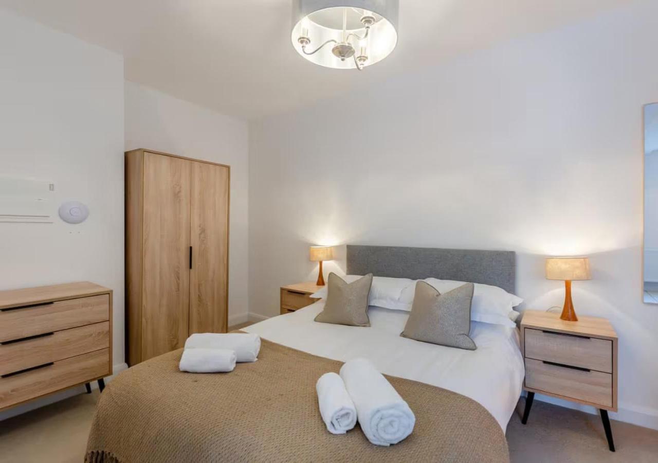 Lonsdale House Boutique Apartments Улверстон Экстерьер фото
